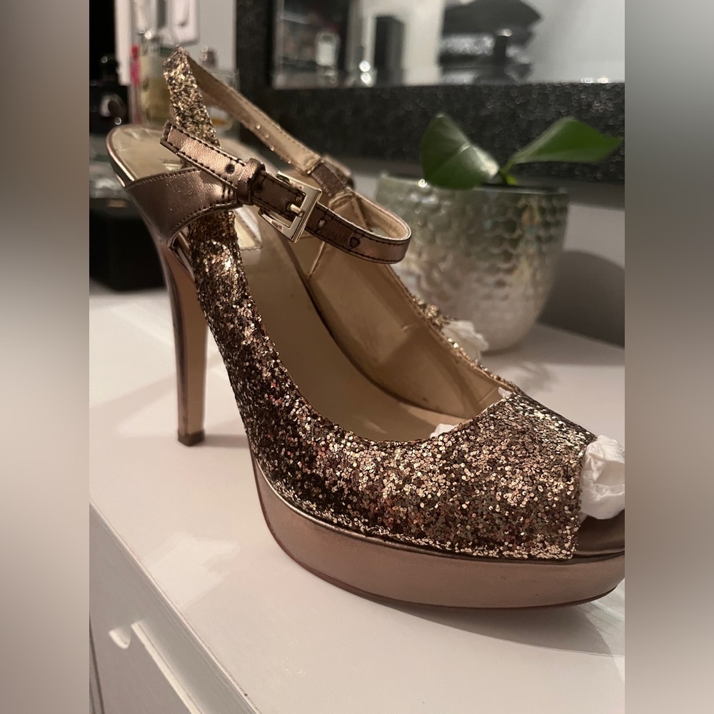 Elegant Gold Glitter Women's Heels